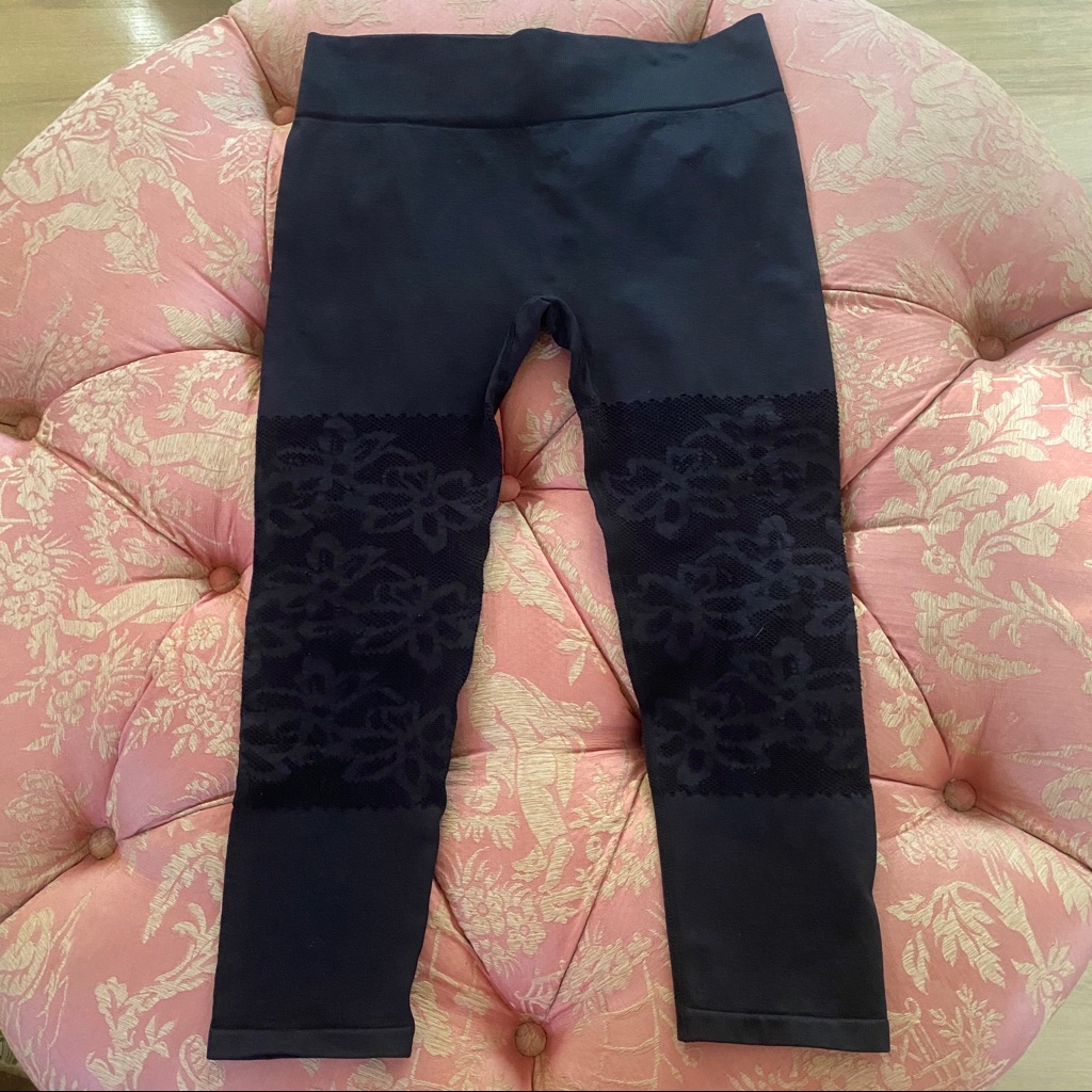 Fabletics Black Mid Rise Floral Texture Leggings